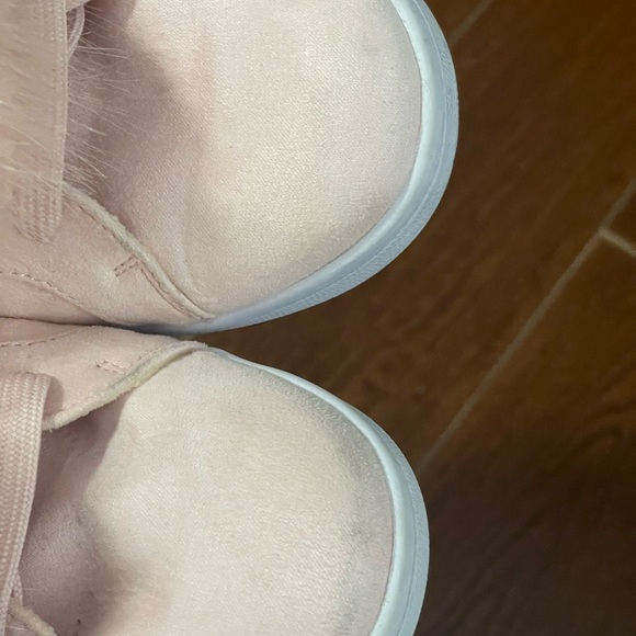 Steve Madden Foxy pink low top sneakers fur pom pom size 8 faux suede rose gold - Picture 10 of 14